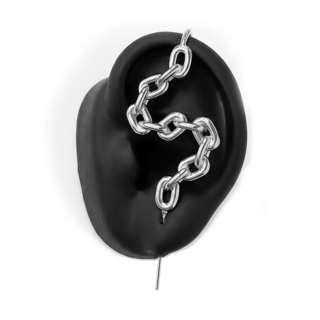 Gilded Chain - Image 13
